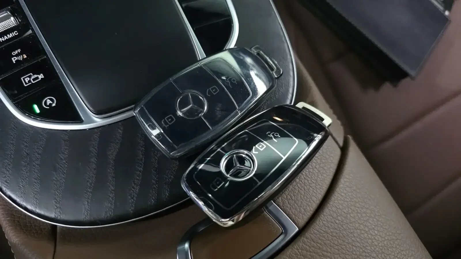 Mercedes-Benz E 350 4MATIC* �������* ���������* BURMESTER* LANE* ASSIS | Mobile.bg � ����������� 11