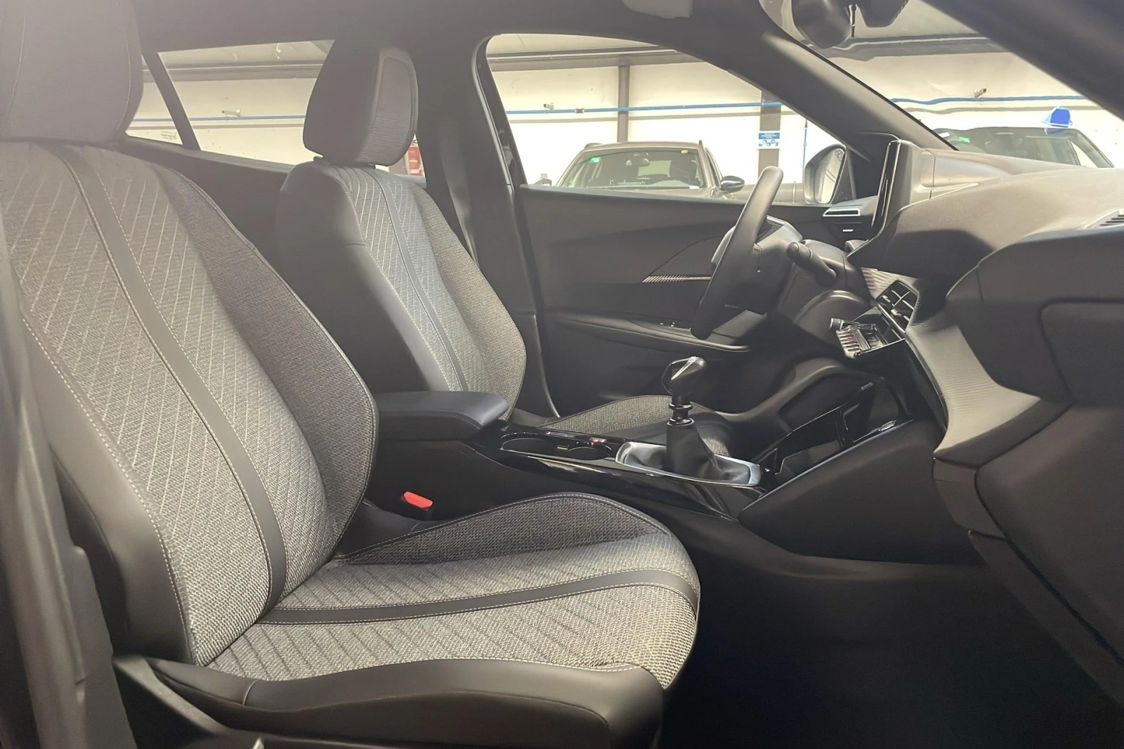 Peugeot 2008 Allure | Mobile.bg � ����������� 11