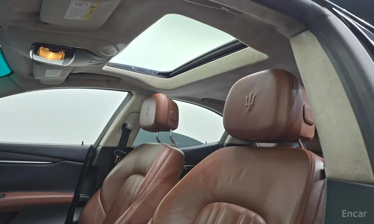 Maserati Ghibli 3.0S Q4, снимка 17 - Автомобили и джипове - 54727441