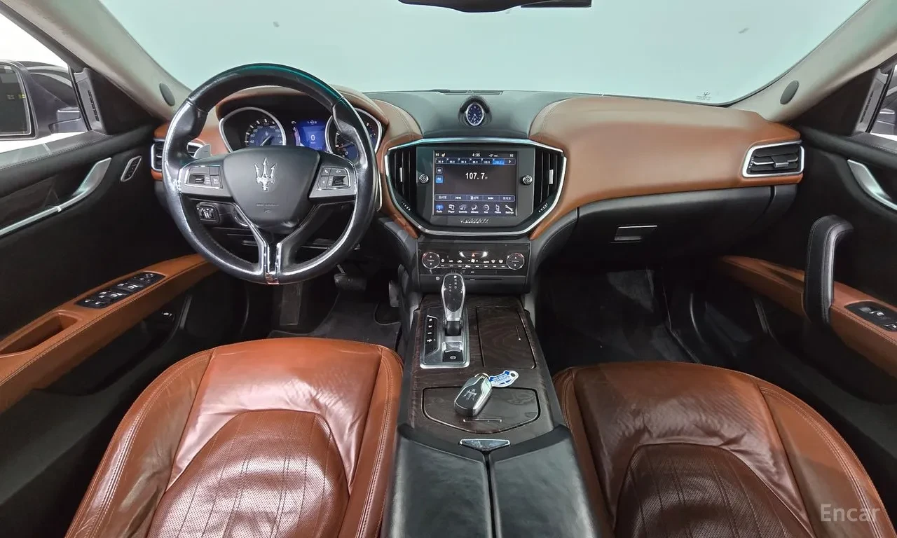 Maserati Ghibli 3.0S Q4, снимка 8 - Автомобили и джипове - 54727441