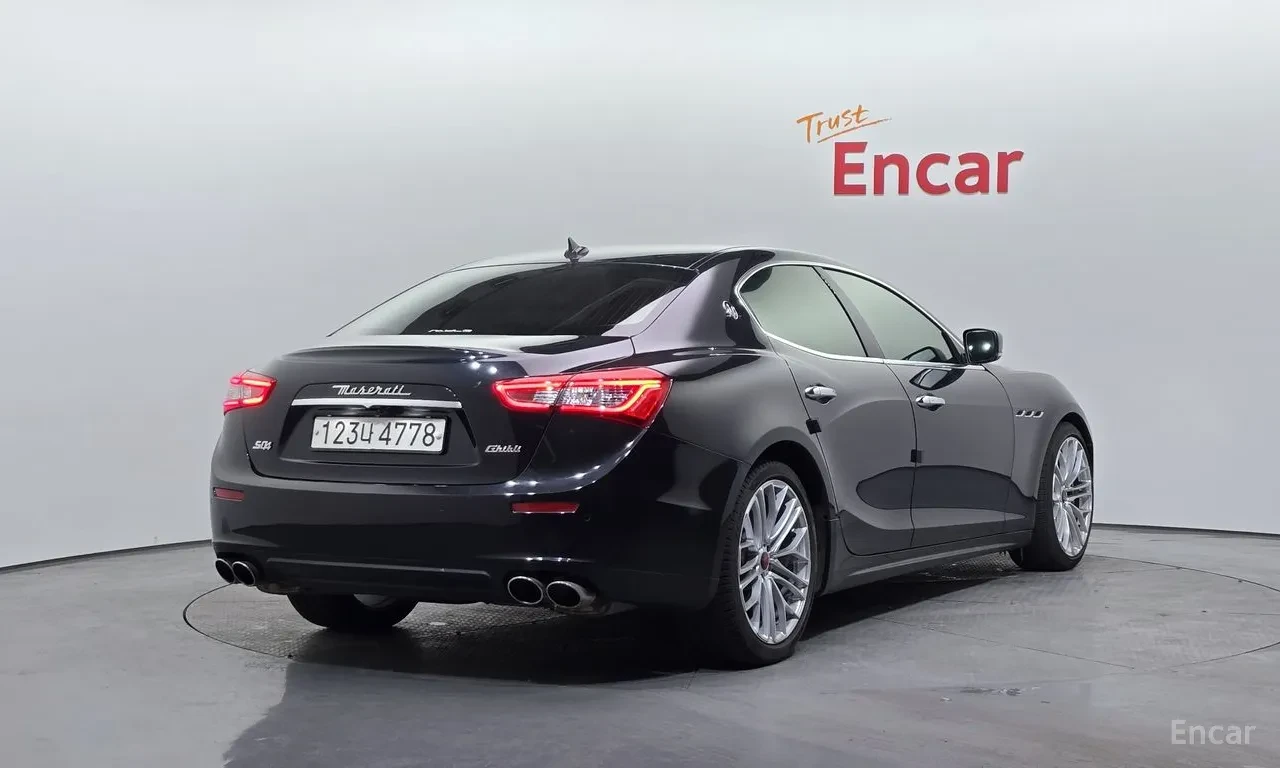 Maserati Ghibli 3.0S Q4, снимка 2 - Автомобили и джипове - 54727441