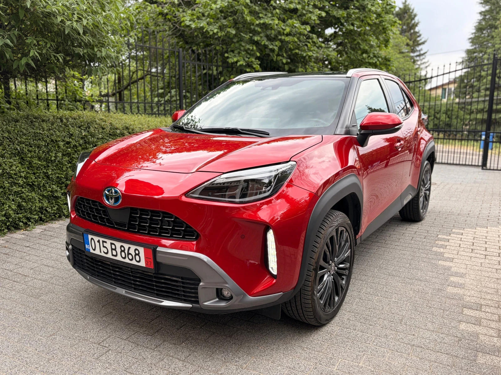 Toyota Yaris Cross 4x4 Заверена Гаранция в TOYOTA BG