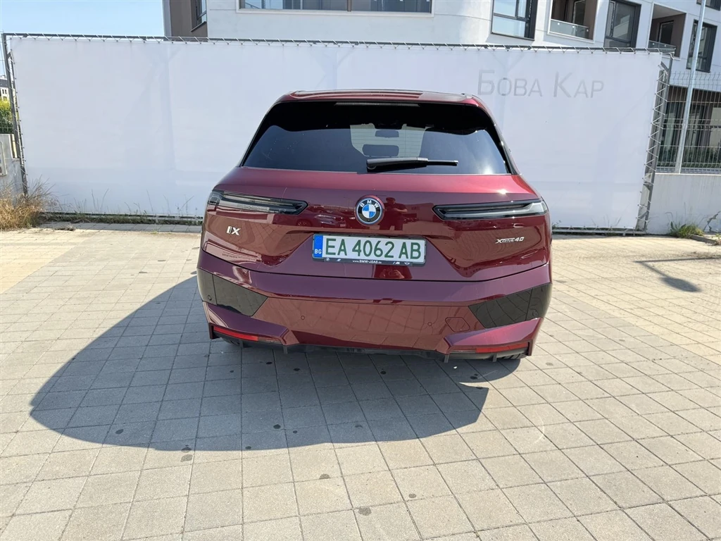 BMW iX xDrive40, снимка 2 - Автомобили и джипове - 54824287