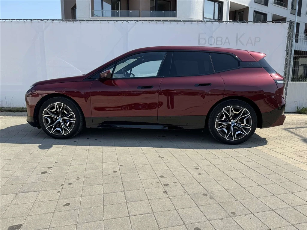BMW iX xDrive40, снимка 3 - Автомобили и джипове - 54824287