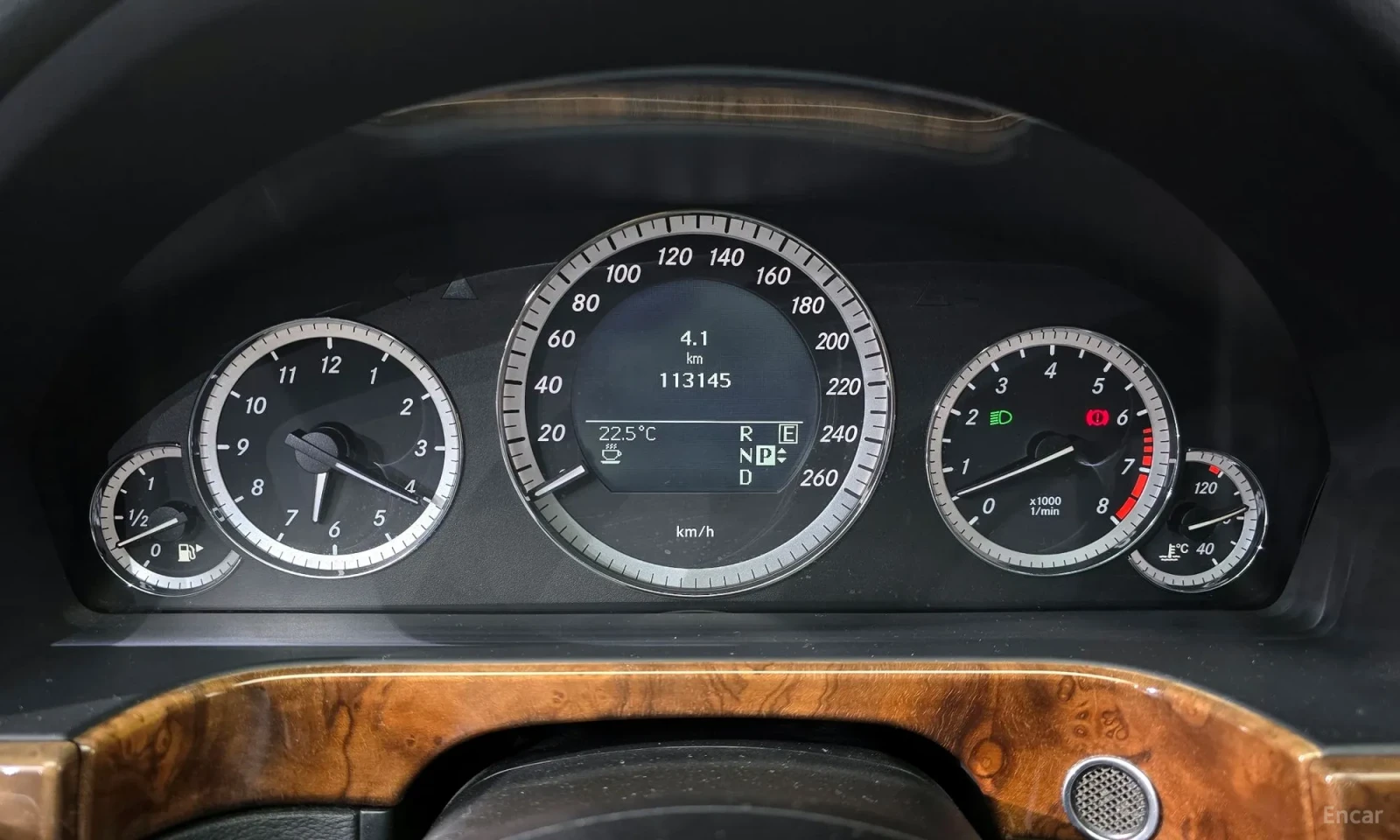 Mercedes-Benz E 300 113000KM!!!ELEGANCE, снимка 8 - Автомобили и джипове - 55045153