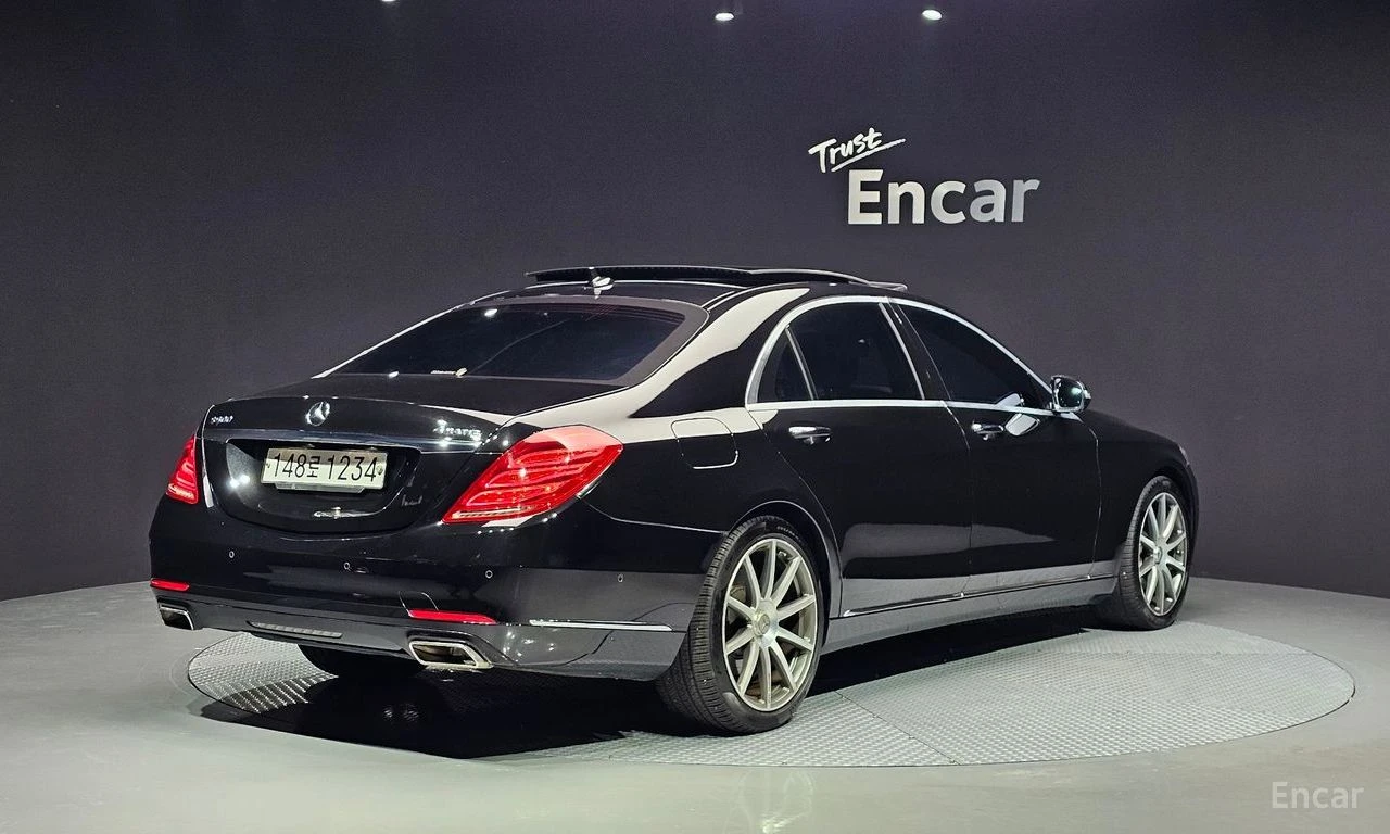 Mercedes-Benz S 500 L 4MATIC* DISTRONIC* BURMESTER* 360 CAM* PANO* TV*, снимка 3 - Автомобили и джипове - 55224288