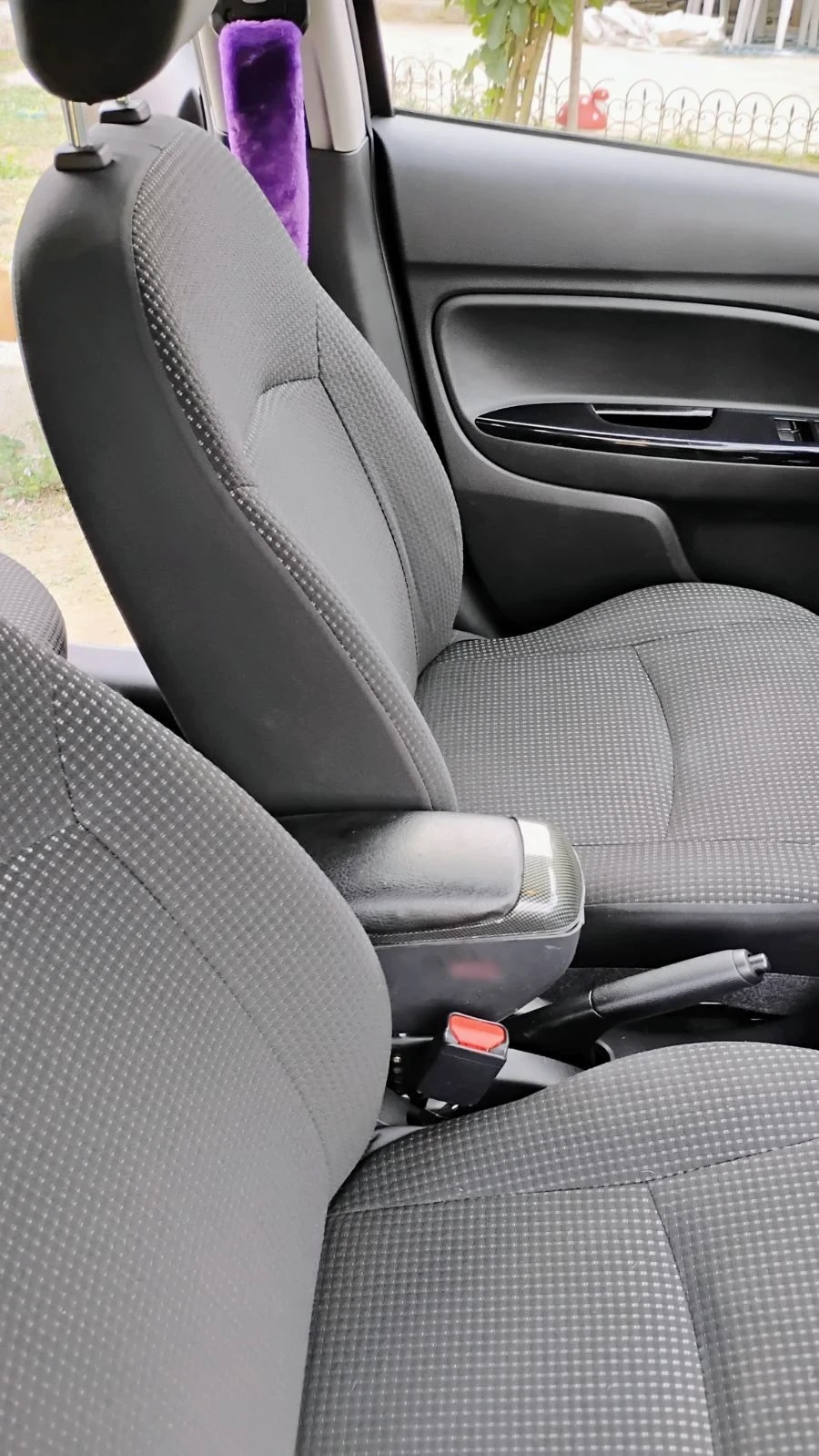 Mitsubishi Space star 1.2, снимка 8 - Автомобили и джипове - 55779890