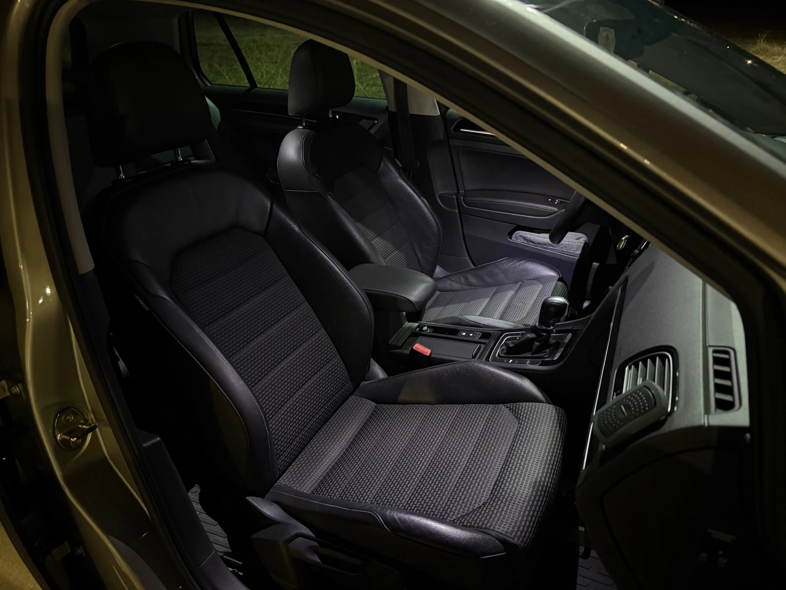 VW Golf, снимка 12 - Автомобили и джипове - 55793416
