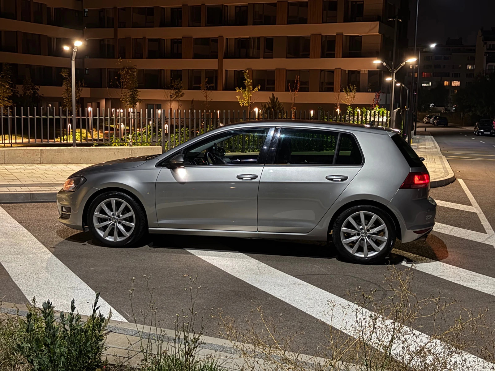 VW Golf, снимка 5 - Автомобили и джипове - 55793416