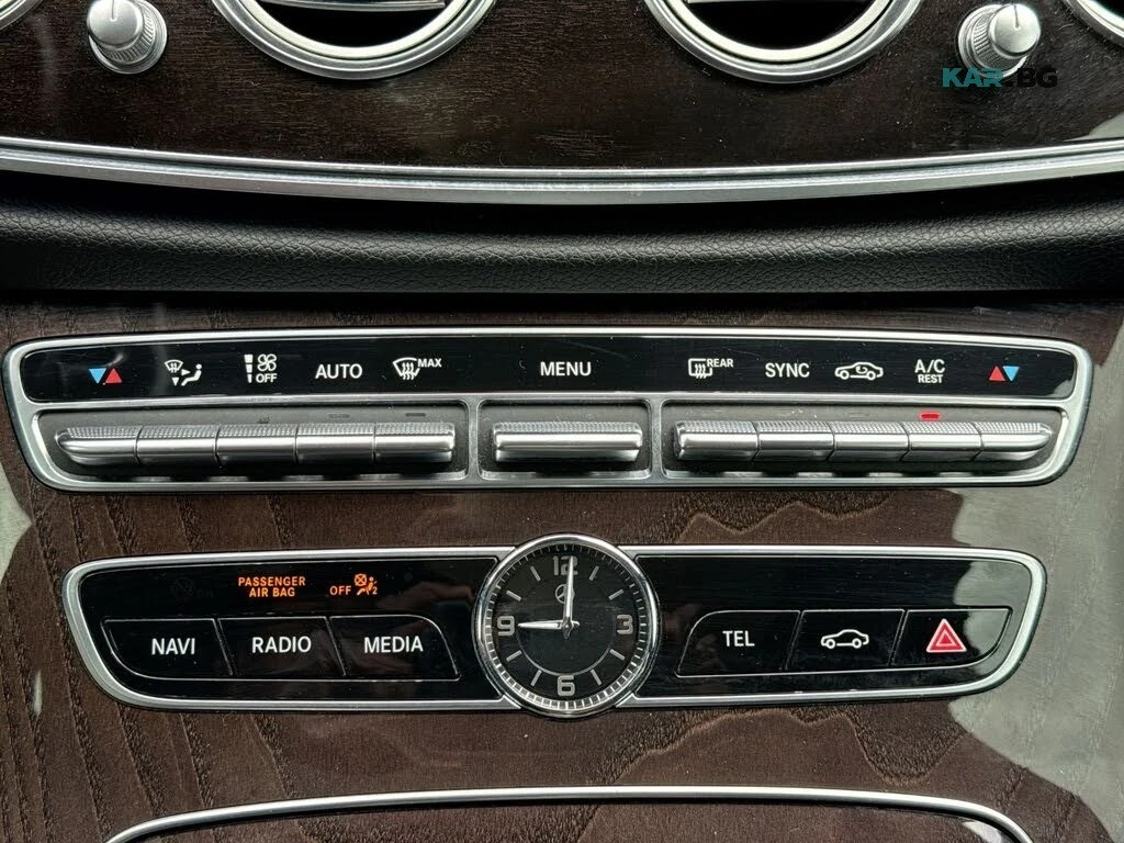 Mercedes-Benz E 350 4MATIC * BURMESTER * АвтоКредит * (ЦЕНА ДО БГ), снимка 16 - Автомобили и джипове - 55863400