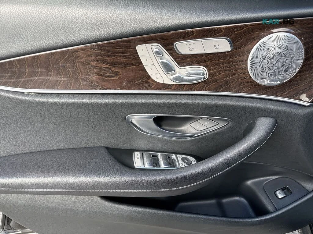 Mercedes-Benz E 350 4MATIC * BURMESTER * АвтоКредит * (ЦЕНА ДО БГ), снимка 10 - Автомобили и джипове - 55863400