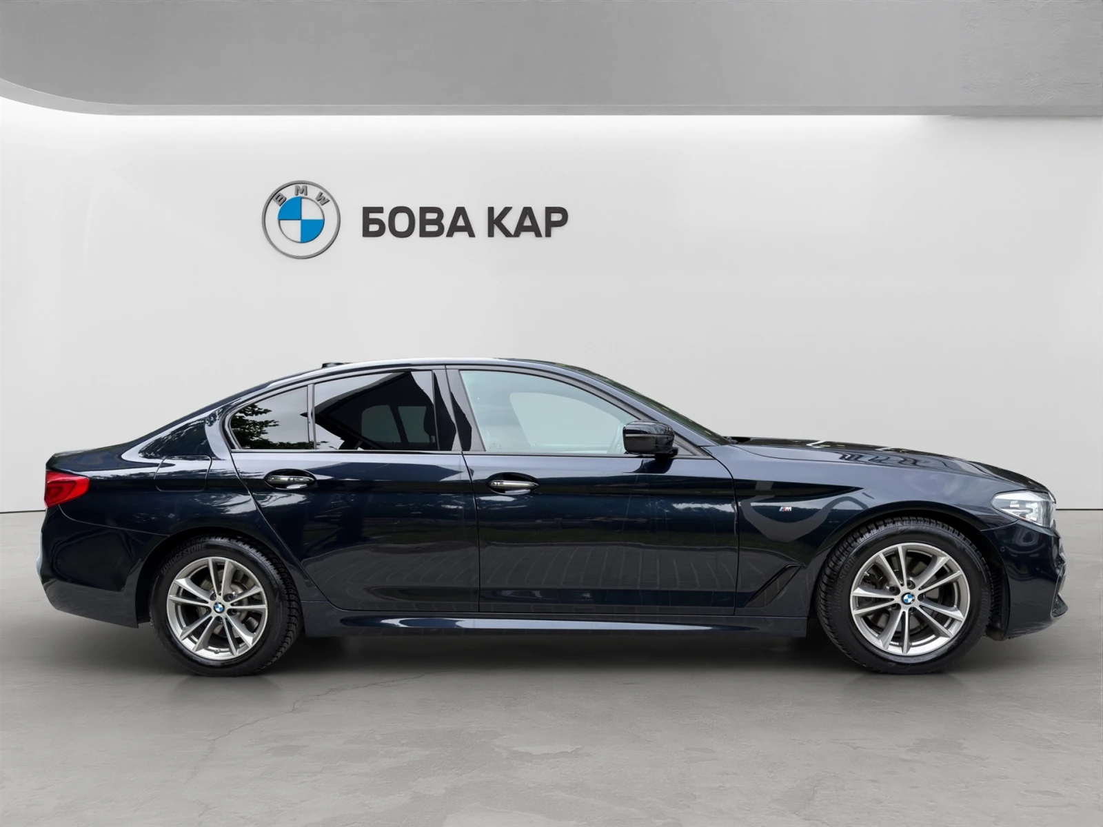 BMW 520 xDrive, снимка 3 - Автомобили и джипове - 55895563