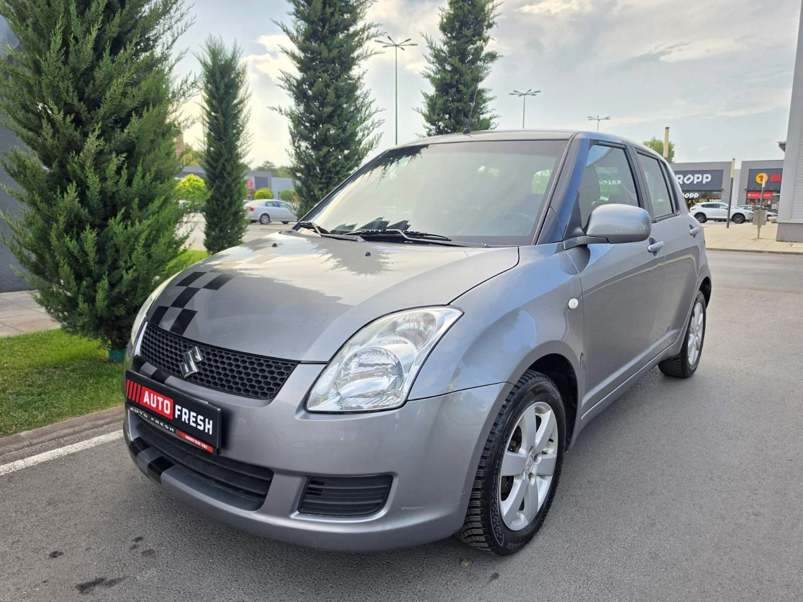 Suzuki Swift 1.3, снимка 3 - Автомобили и джипове - 55939310