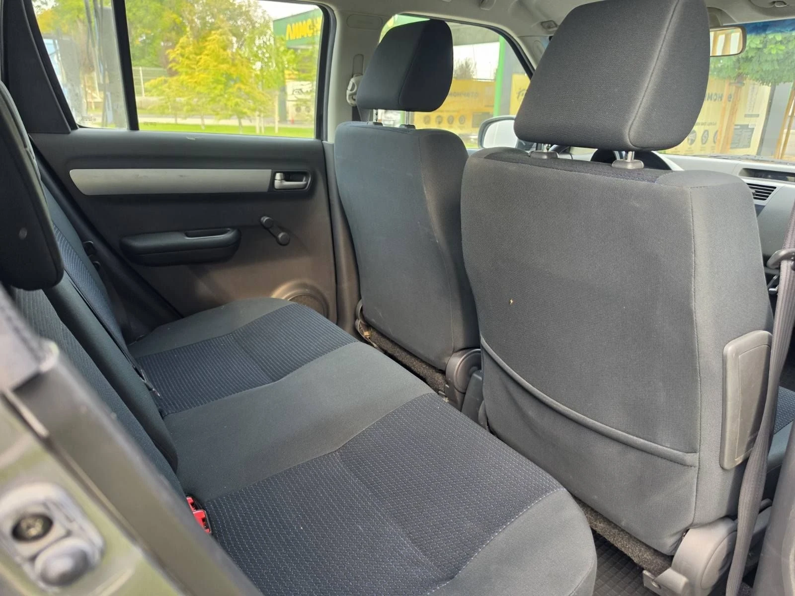 Suzuki Swift 1.3, снимка 9 - Автомобили и джипове - 55939310