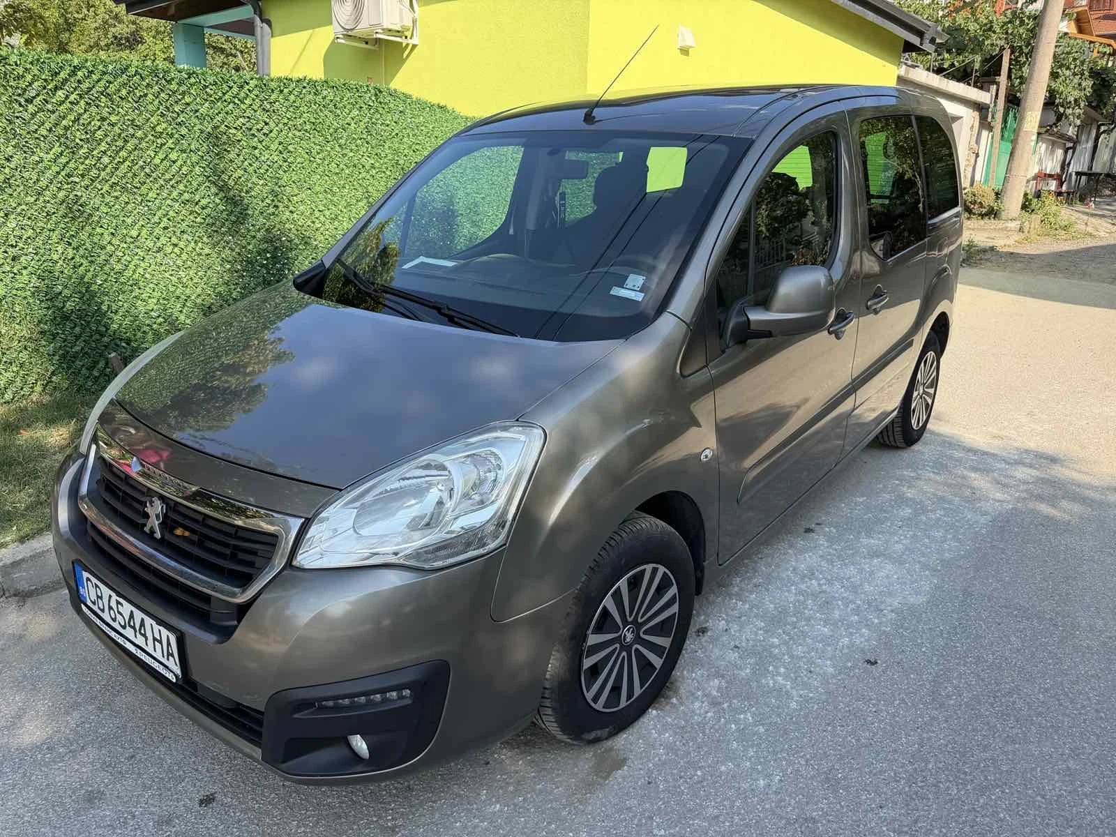 Peugeot Partner 1, 6 BlueHDi, снимка 2 - Автомобили и джипове - 55968183