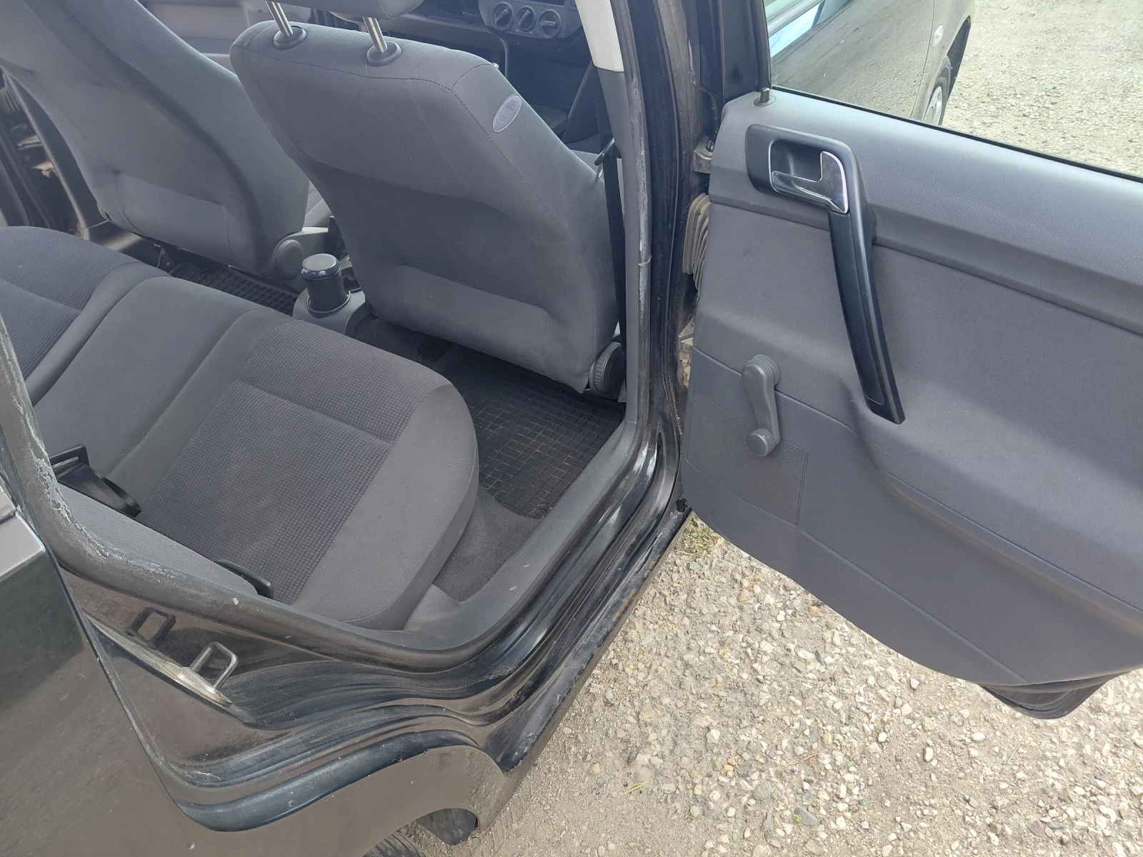 VW Polo 1.9 tdi . 101 k.c, снимка 10 - Автомобили и джипове - 56211936