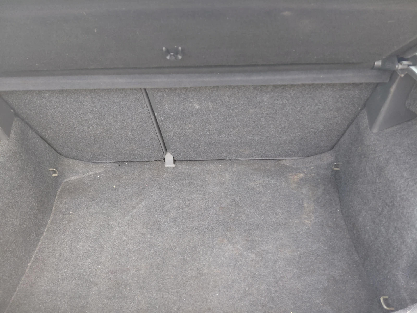 VW Polo 1.9 tdi . 101 k.c, снимка 11 - Автомобили и джипове - 56211936