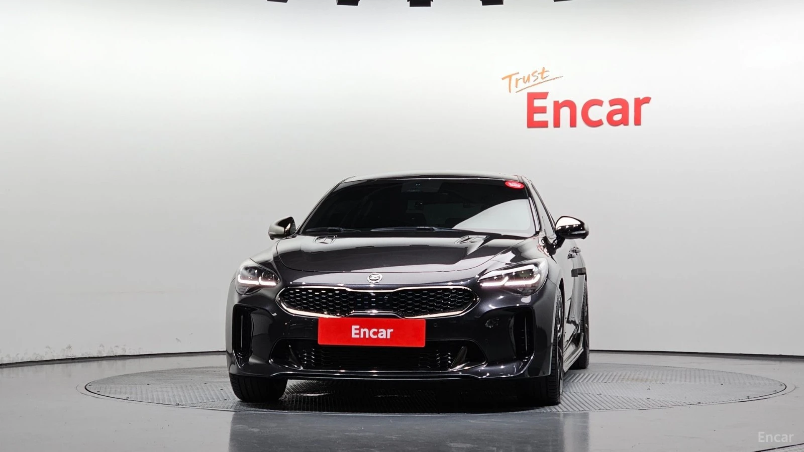 Kia Stinger 3.3 GT Masters Turbo | LEXICON| 360| HUD| ALCANTAR, снимка 3 - Автомобили и джипове - 56215024
