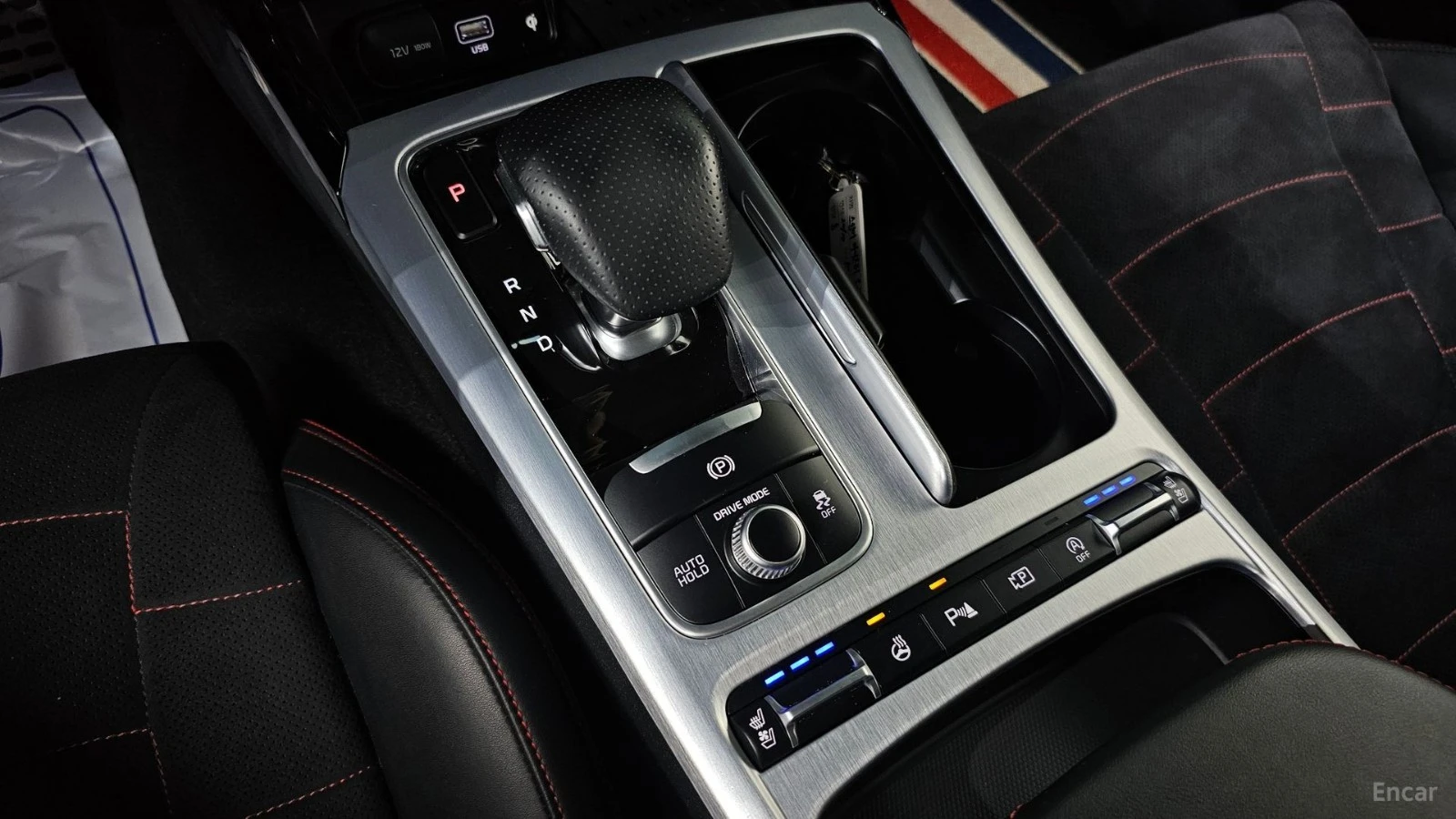 Kia Stinger 3.3 GT Masters Turbo | LEXICON| 360| HUD| ALCANTAR, снимка 9 - Автомобили и джипове - 56215024