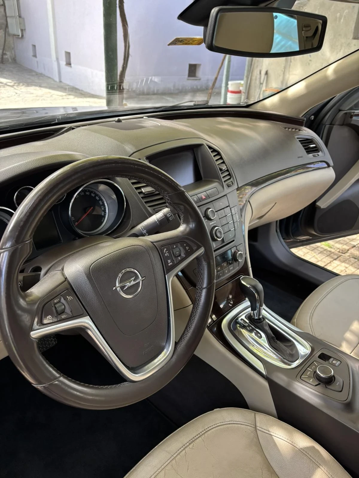 Opel Insignia, снимка 5 - Автомобили и джипове - 56231959