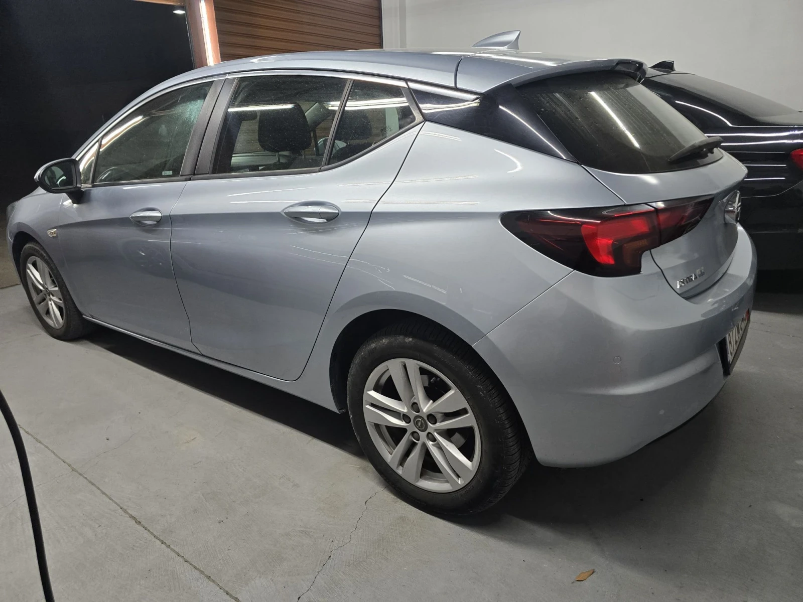 Opel Astra 1, 6 cdti 110hp, снимка 11 - Автомобили и джипове - 56333674