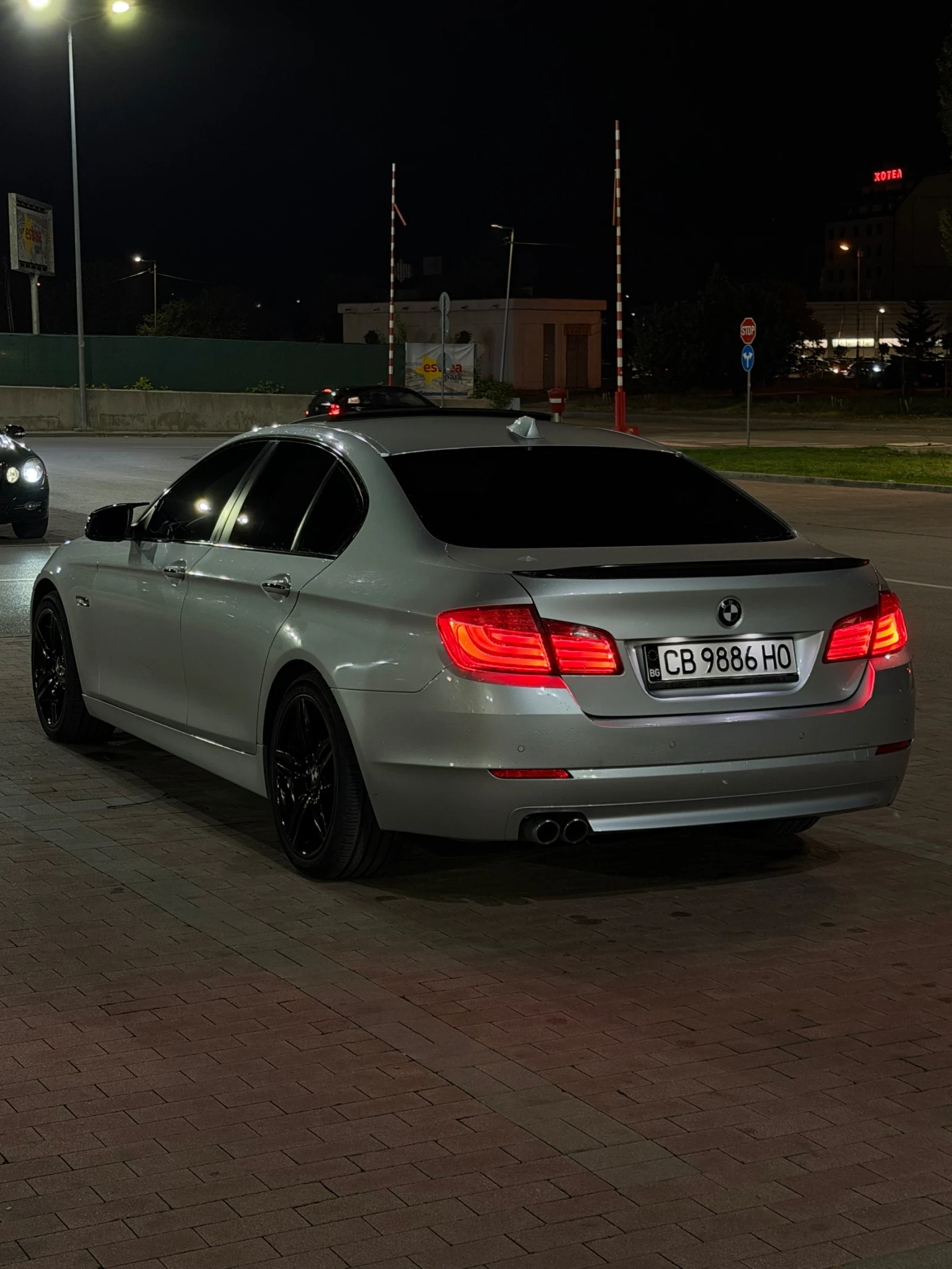 BMW 525, снимка 4 - Автомобили и джипове - 56616435
