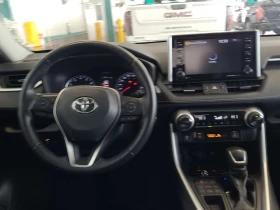 Toyota Rav4 XLE /CARFAX /Кожа/Подгрев/4х4/Панорама - 21000 € / 41072.43 лв. - 20153213 6
