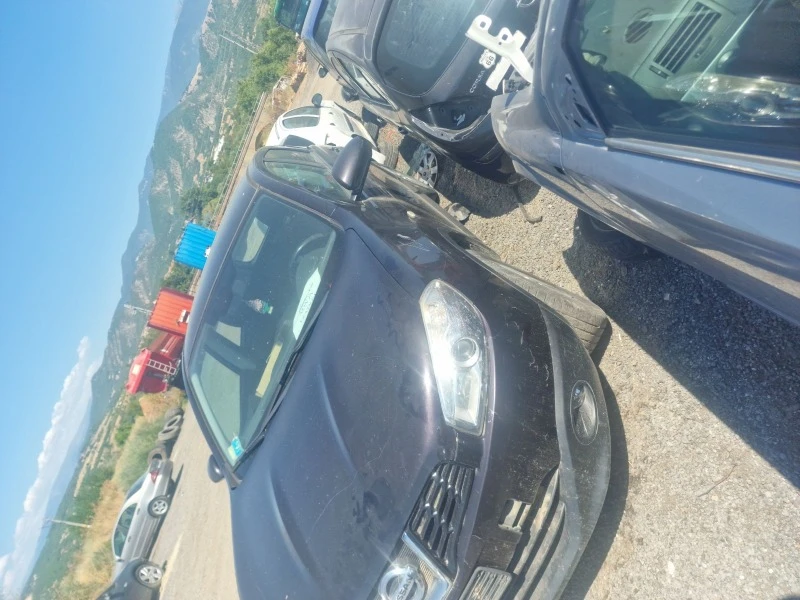 Nissan Qashqai, снимка 2 - Автомобили и джипове - 48077739