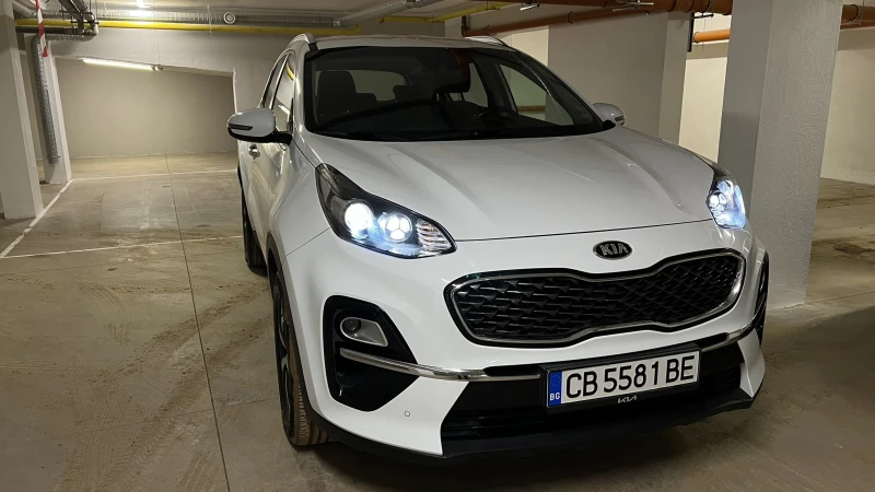 Kia Sportage, снимка 3 - Автомобили и джипове - 48136252