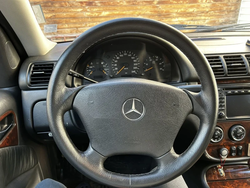 Mercedes-Benz ML 270 2.7 CDI, снимка 5 - Автомобили и джипове - 48964858