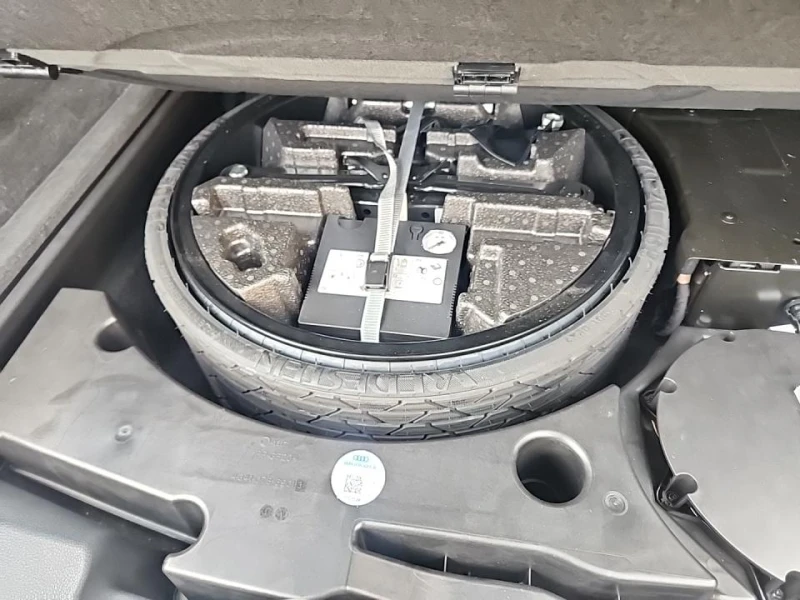 Audi Q8 Premium Plus, снимка 14 - Автомобили и джипове - 52504506