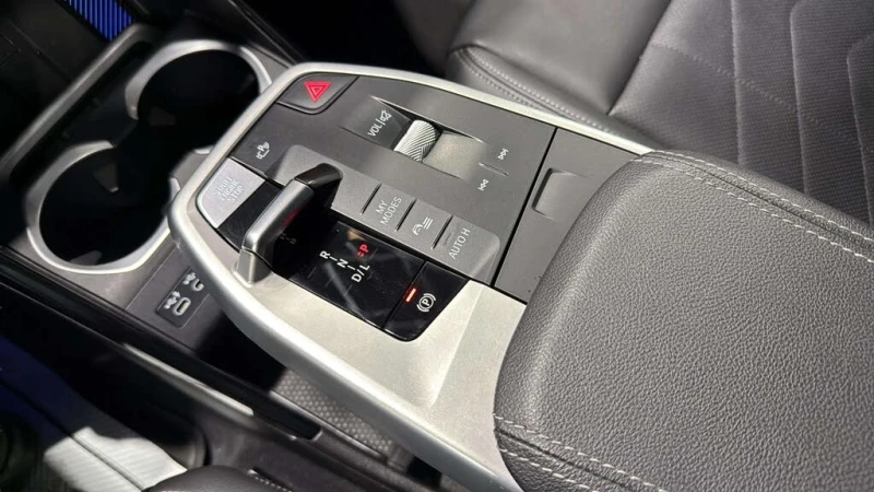 BMW X1 xDrive* АвтоКредит* (ЦЕНА ДО БГ), снимка 14 - Автомобили и джипове - 53480189