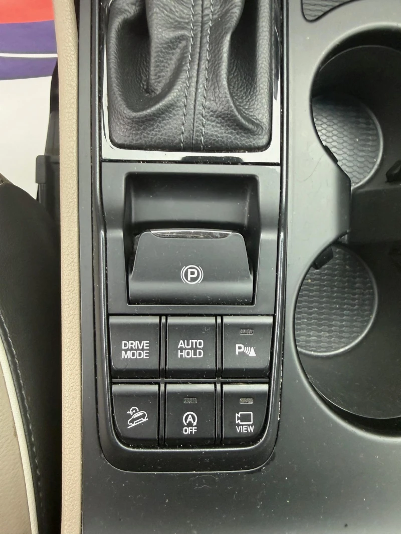 Hyundai Tucson, снимка 17 - Автомобили и джипове - 53498413