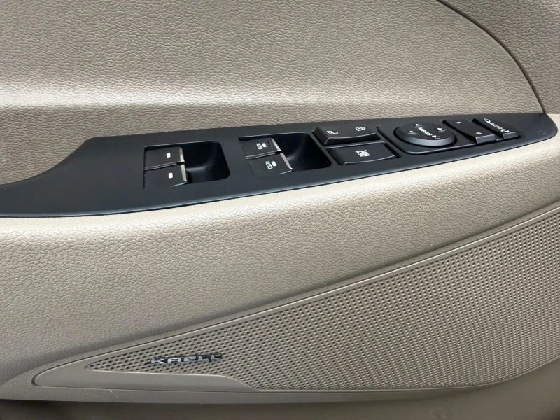 Hyundai Tucson, снимка 11 - Автомобили и джипове - 53498413