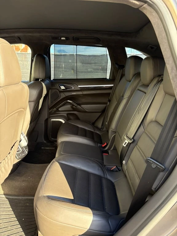 Porsche Cayenne * Turbo * CARFAX * БЕЗ ПЪРВОНАЧАЛНА ВНОСКА, снимка 10 - Автомобили и джипове - 53102573