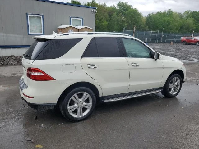 Mercedes-Benz ML 350 4MATIC* CARFAX* Кожа* Камера* Подгрев*  - изображение 3