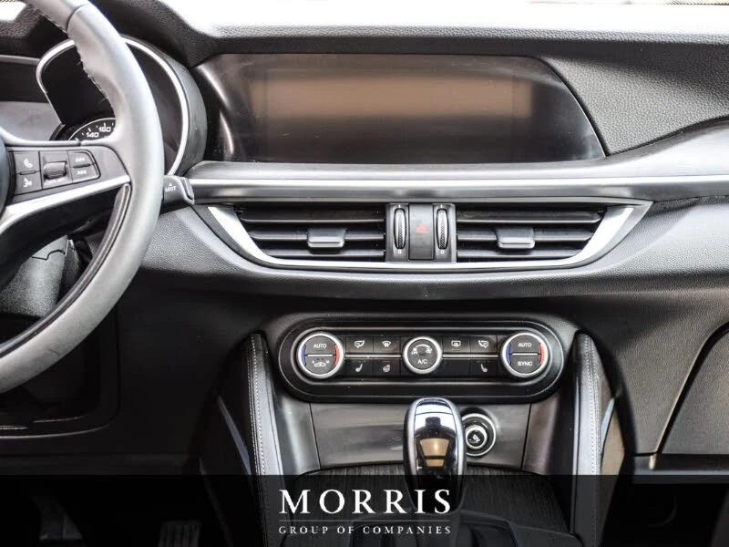 Alfa Romeo Stelvio Ti AWD* CARFAX* АвтоКредит* (ЦЕНА ДО БГ), снимка 14 - Автомобили и джипове - 53245068