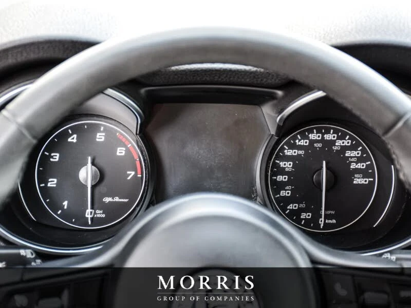 Alfa Romeo Stelvio Ti AWD* CARFAX* АвтоКредит* (ЦЕНА ДО БГ), снимка 13 - Автомобили и джипове - 53245068