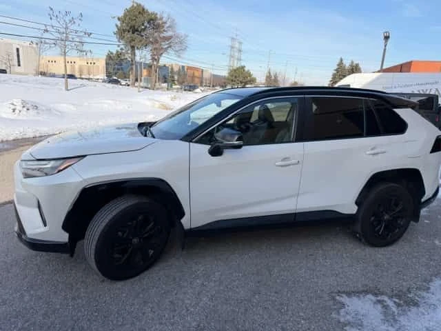 Toyota Rav4 Hybrid XSE/CARFAX/ПОДГРЕВИ/ШИБИДАХ/KEYLESS, снимка 3 - Автомобили и джипове - 53740679