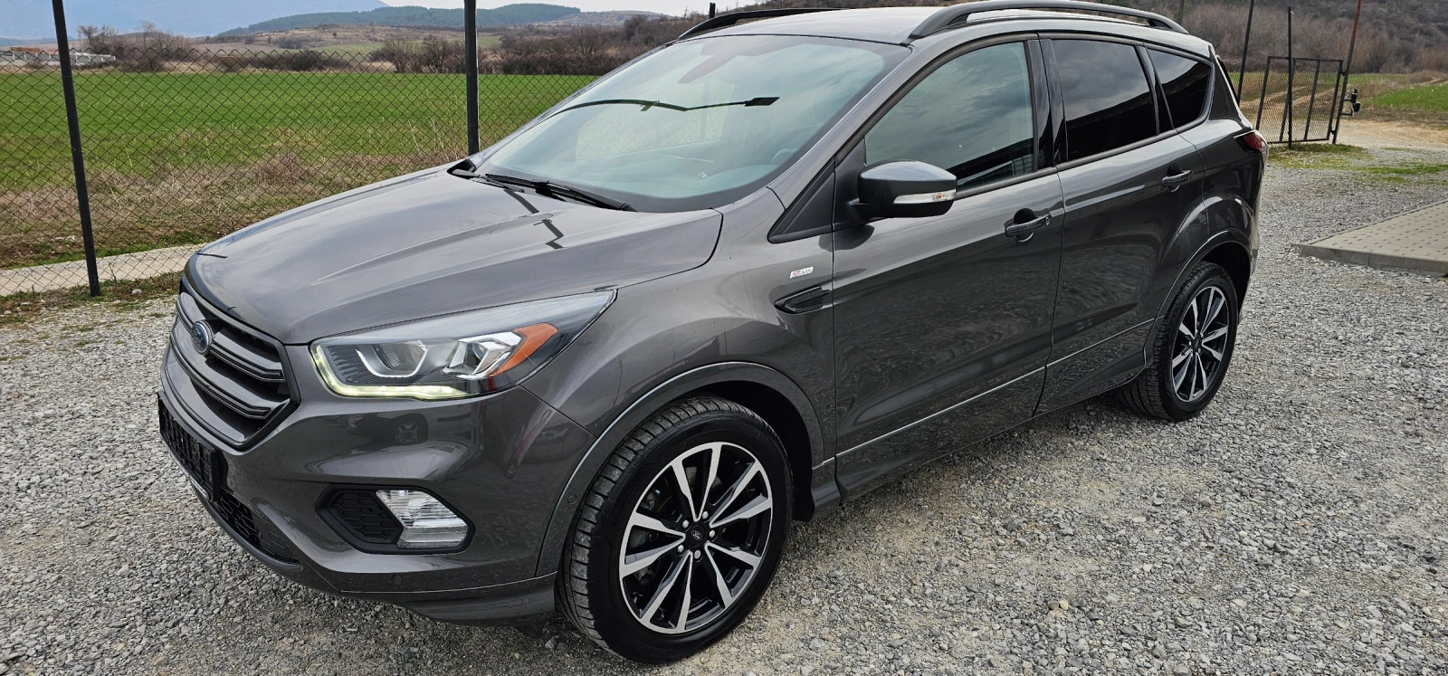 Ford Kuga 1.5 TDCI -ST-Line-120hp Navi - изображение 2