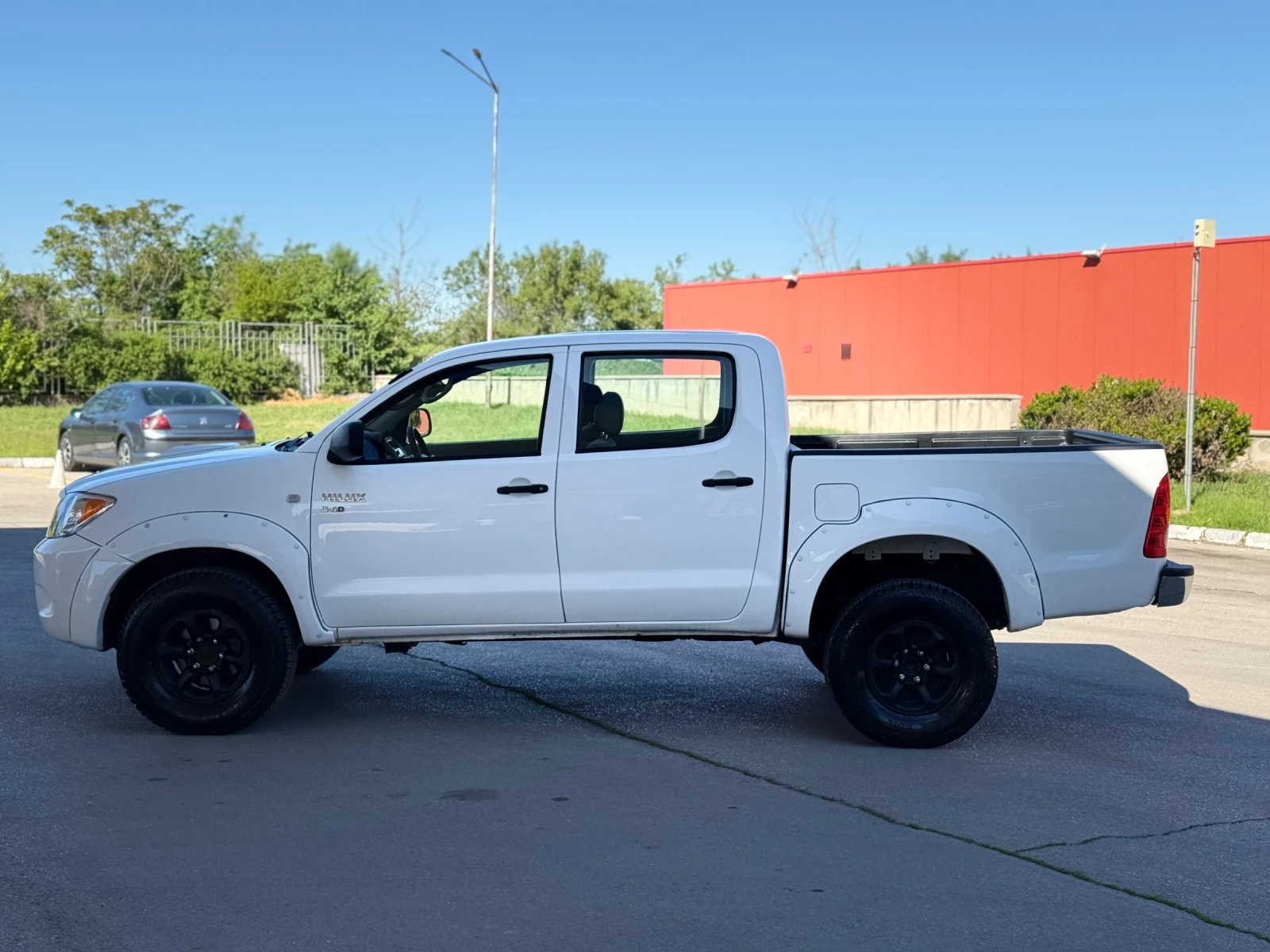 Toyota Hilux  - изображение 7