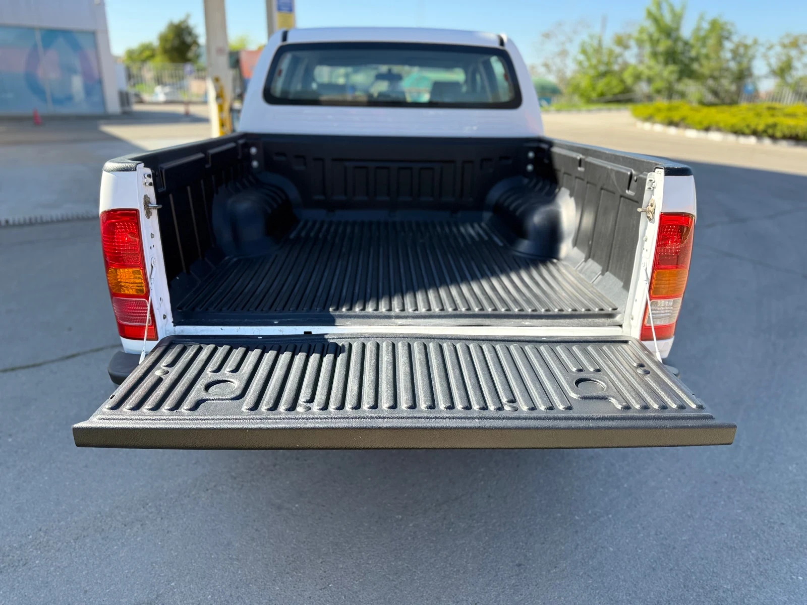 Toyota Hilux  - изображение 10
