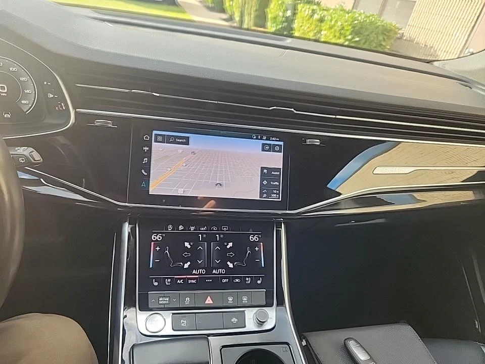 Audi Q8 Premium Plus - изображение 9