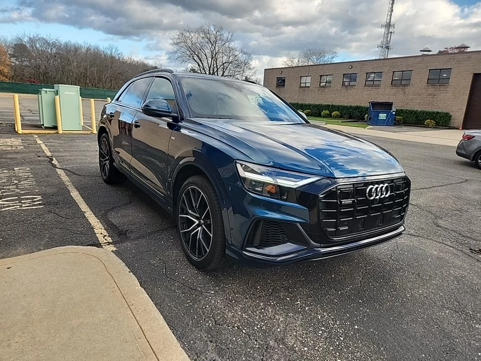 Audi Q8 Premium Plus - изображение 3