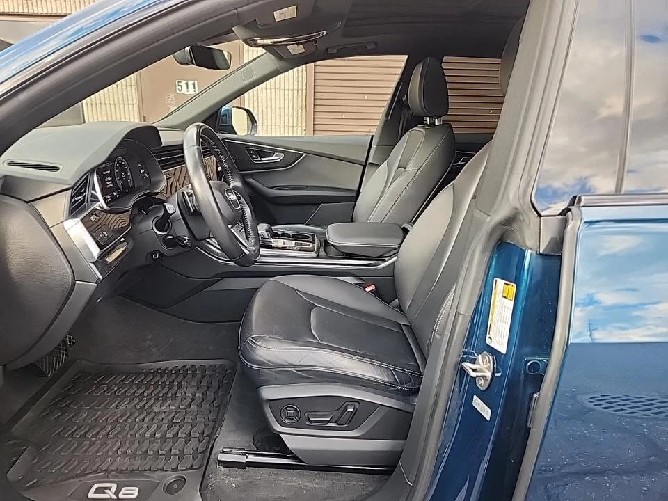 Audi Q8 Premium Plus - изображение 10