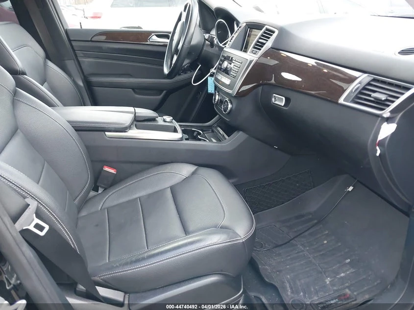Mercedes-Benz ML 350 2015 MERCEDES-BENZ ML 350 4MATIC, снимка 11 - Автомобили и джипове - 54065698