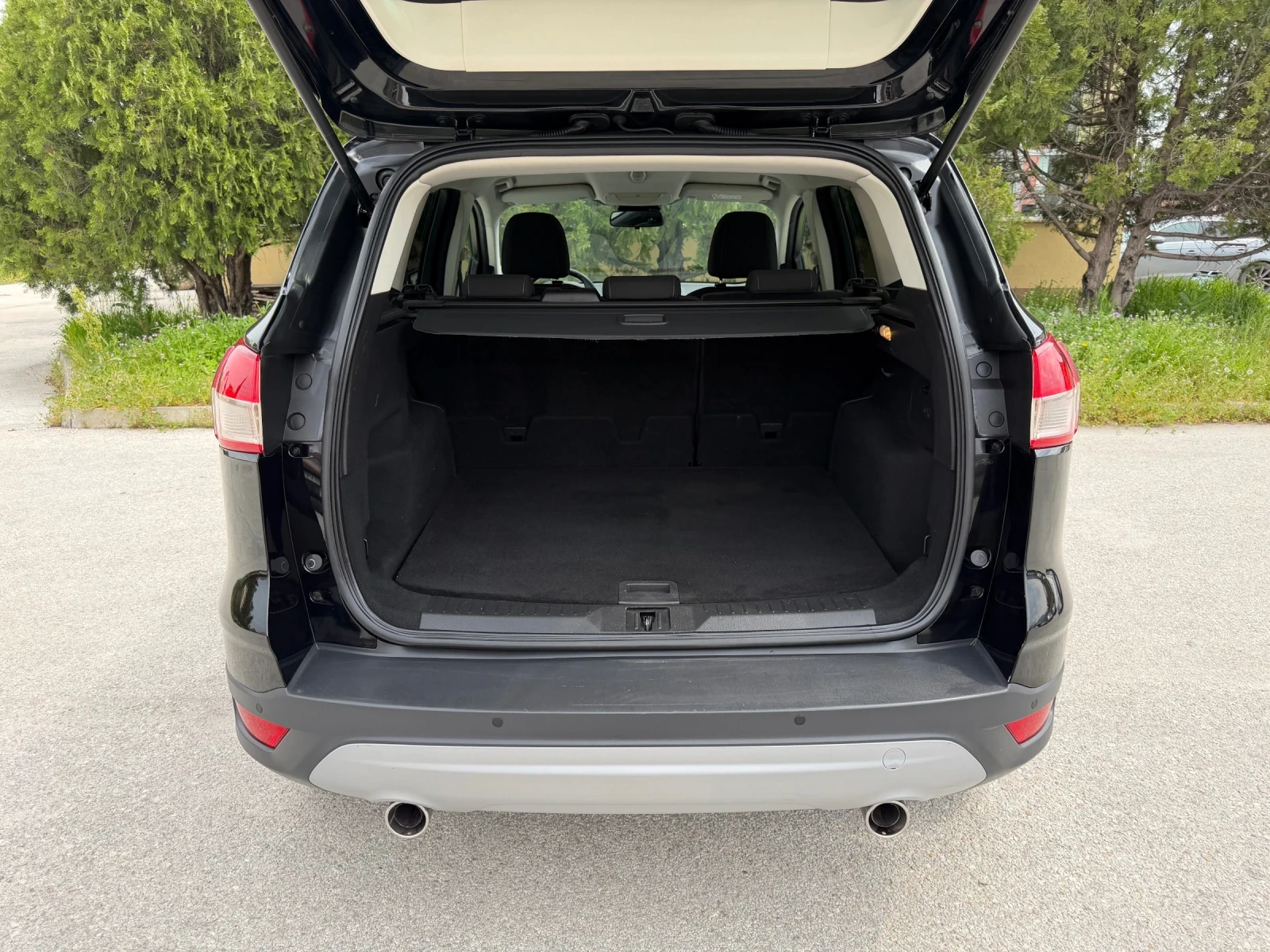 Ford Kuga 2.0TDCI FACELIFT NAVI ИТАЛИЯ, снимка 5 - Автомобили и джипове - 54459072