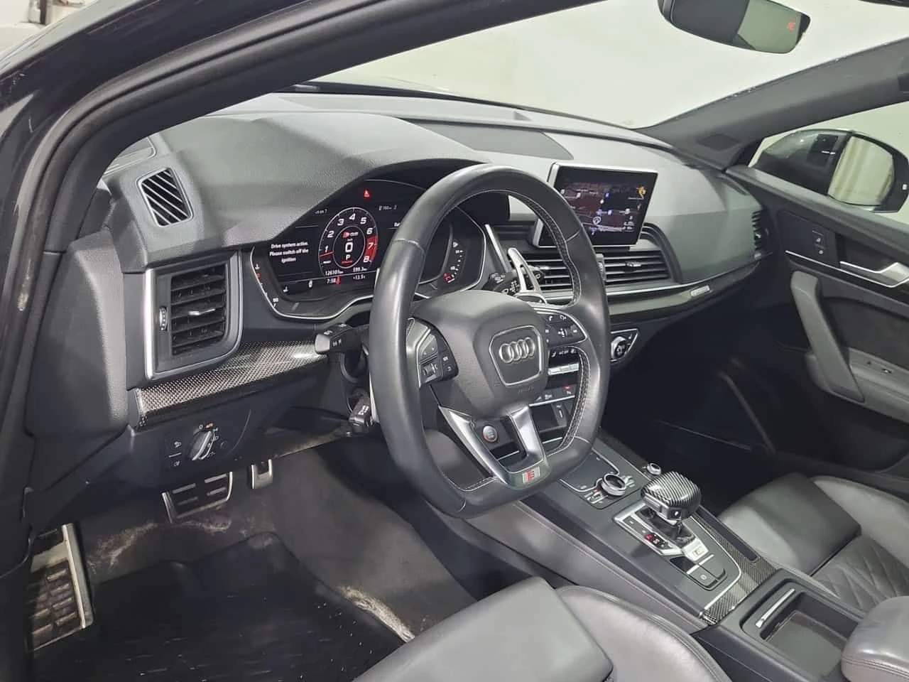 Audi SQ5 TECHNIK/CARFAX/ФИНАНСИРАНЕ, снимка 10 - Автомобили и джипове - 54663854