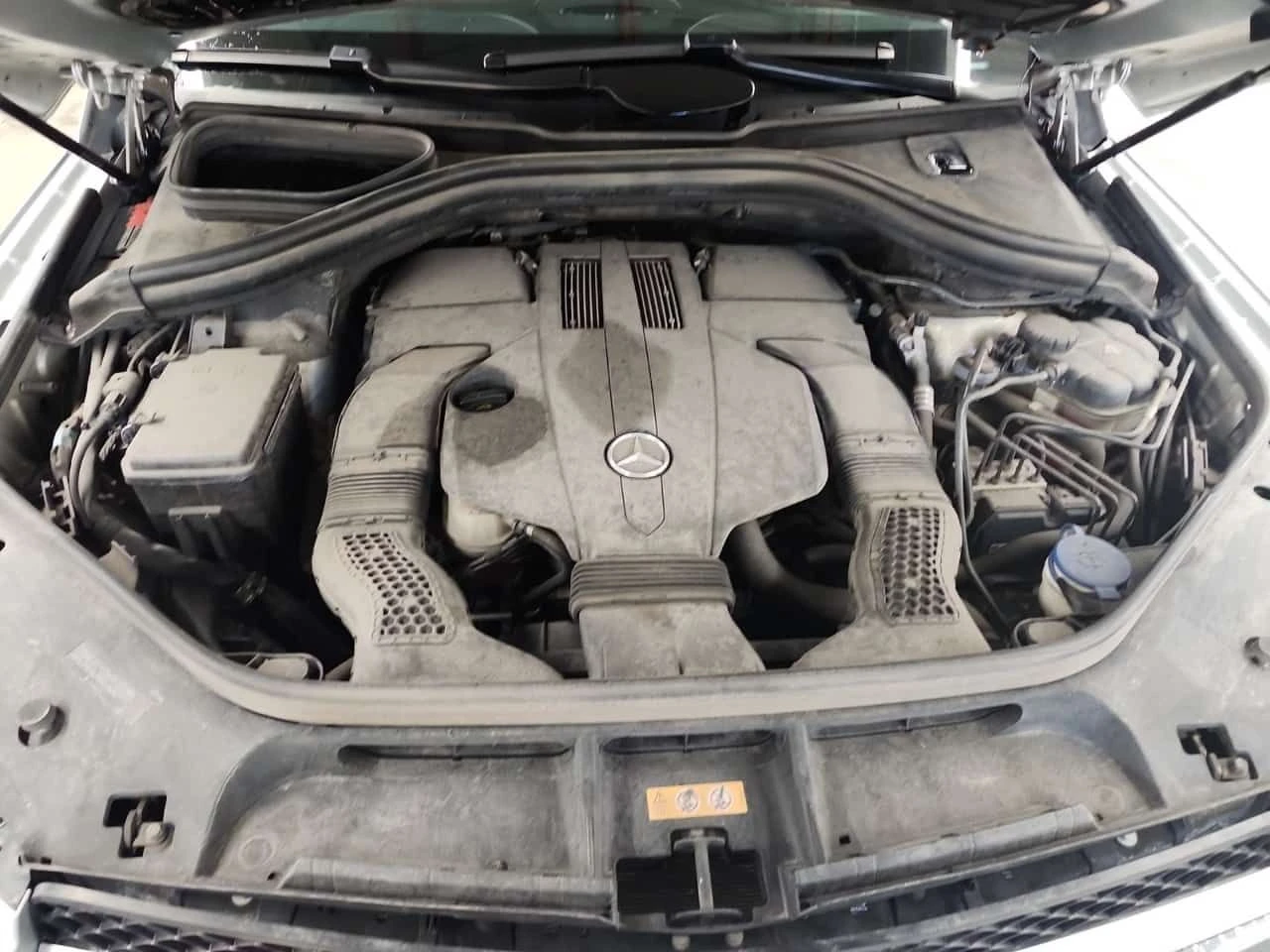 Mercedes-Benz GLE 400  | DISTRONIC | 360 |  PANO | ДВА КЛЮЧА , снимка 16 - Автомобили и джипове - 54944915