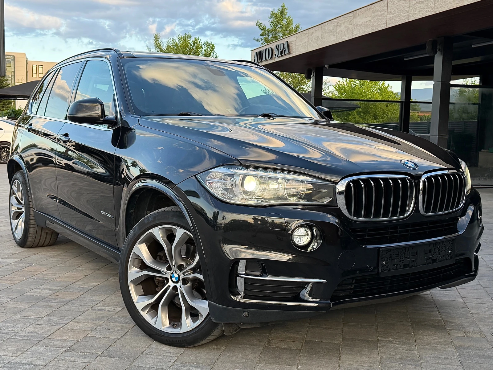 BMW X5 30d xDrive #PANORAMA#CAMERA#harman/kardon#, снимка 3 - Автомобили и джипове - 54983458